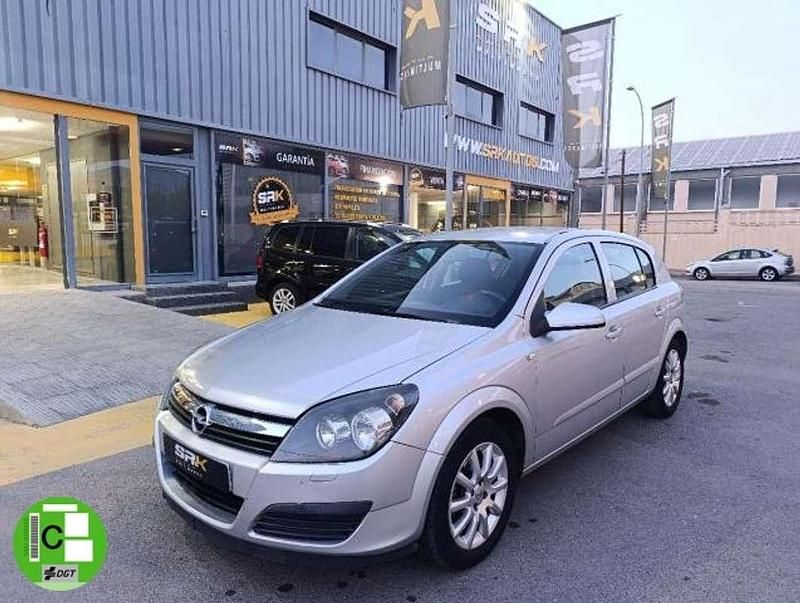 Plateado Usado 2006 Opel Astra Enjoy Utilitario | 5450 € (Caro) - Imagen 1/4