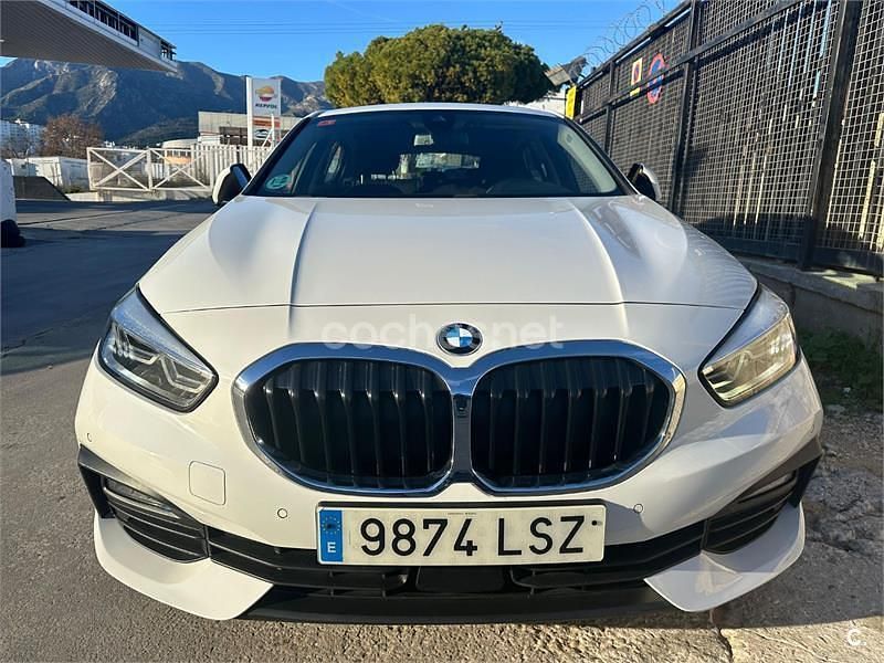 Blanco Usado 2021 BMW 116 Comfort Edition Utilitario | 15.000 € (Buen precio) - Imagen 1/4