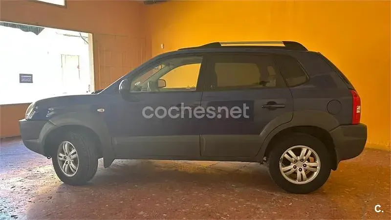 Usado Hyundai Tucson Comfort 140 CV (102 kW) 2007 Azul SUV