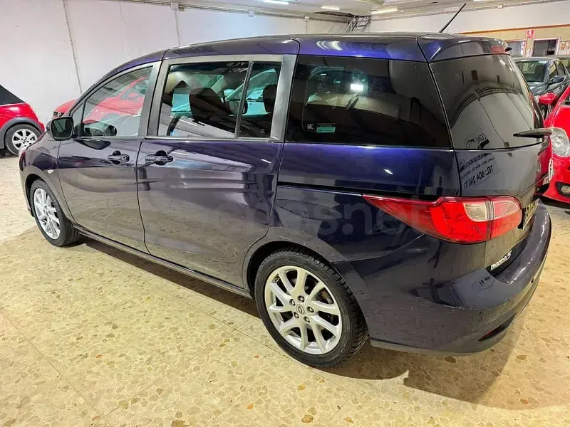 Usado Mazda 5 Luxury 115 CV (84 kW) 2012 Azul Monovolumen