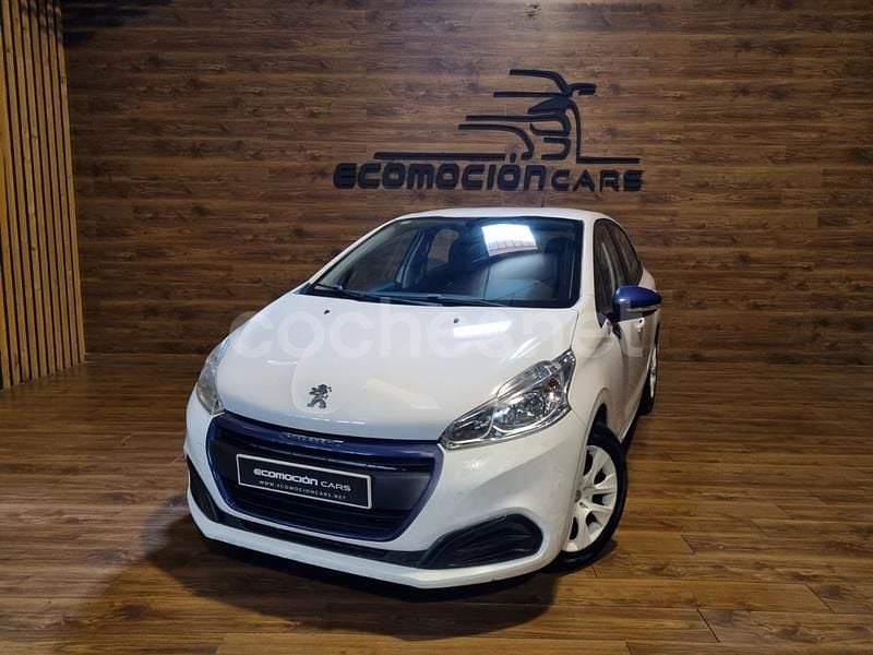 Usado Peugeot 208 75 CV (55 kW) 2015 Blanco Utilitario