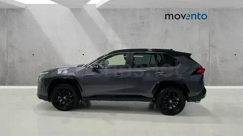 Usado Toyota RAV4 Hybrid Style 218 CV (160 kW) 2022 Gris / plata SUV