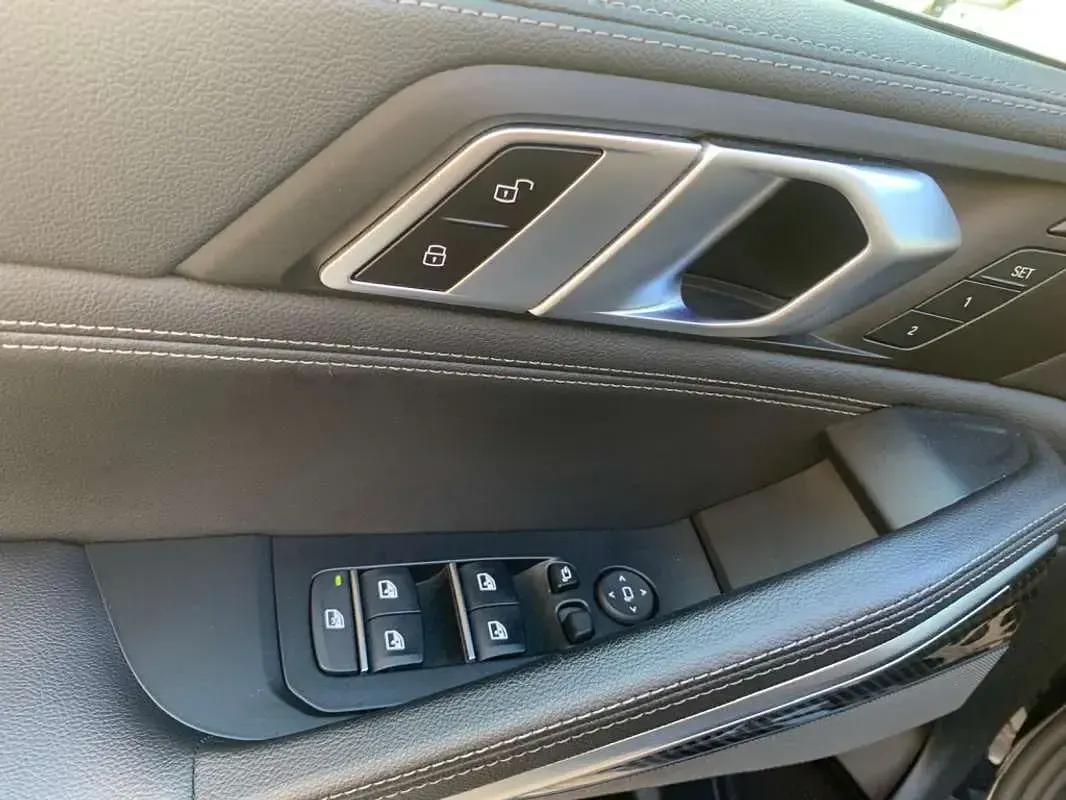 Usado BMW X6 M Comfort Edition 530 CV (389 kW) 2020 Negro SUV