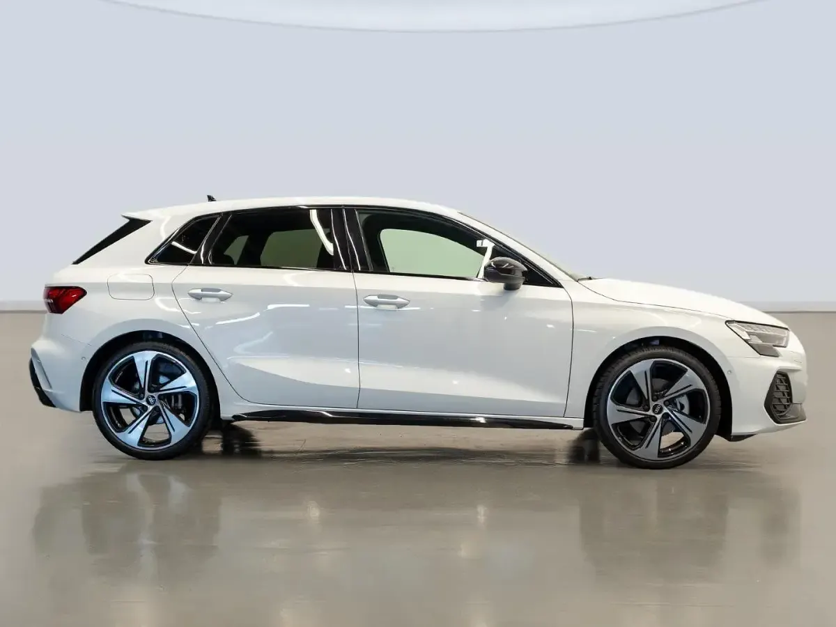 Usado Audi A3 Sport 150 CV (110 kW) 2024 Blanco Berlina