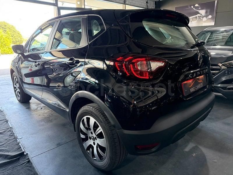 Usado Renault Captur Version S 110 HP (80 kW) 2018 Preto SUV