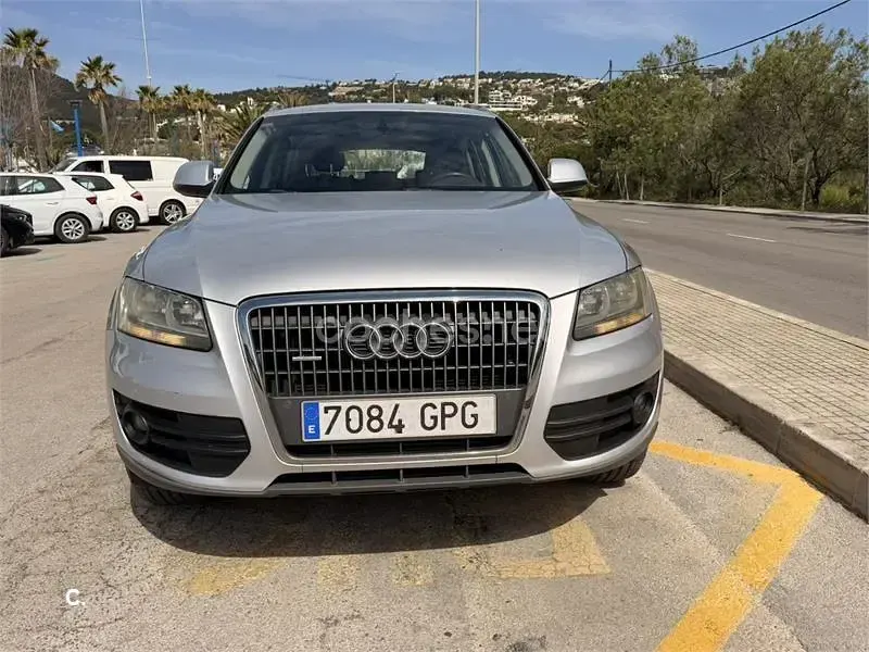 Usado Audi Q5 170 CV (125 kW) 2009 Gris / plata SUV
