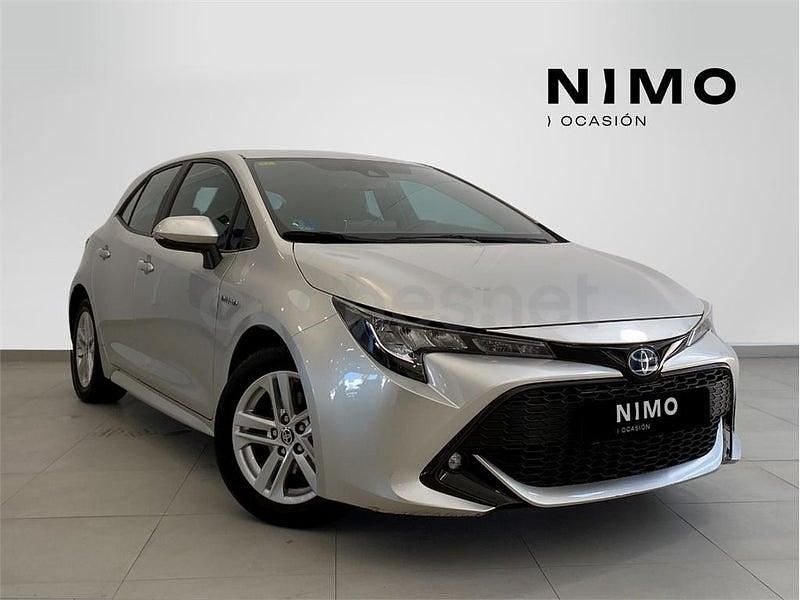 Usado Toyota Corolla Active 122 CV (89 kW) 2021 Gris / plata Berlina