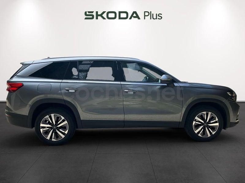 Nuevo Skoda Kodiaq Selection 150 CV (110 kW) 2025 Gris SUV