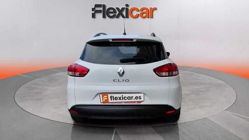 Usado Renault Clio IV Authentique 75 CV (55 kW) 2015 Blanco Berlina