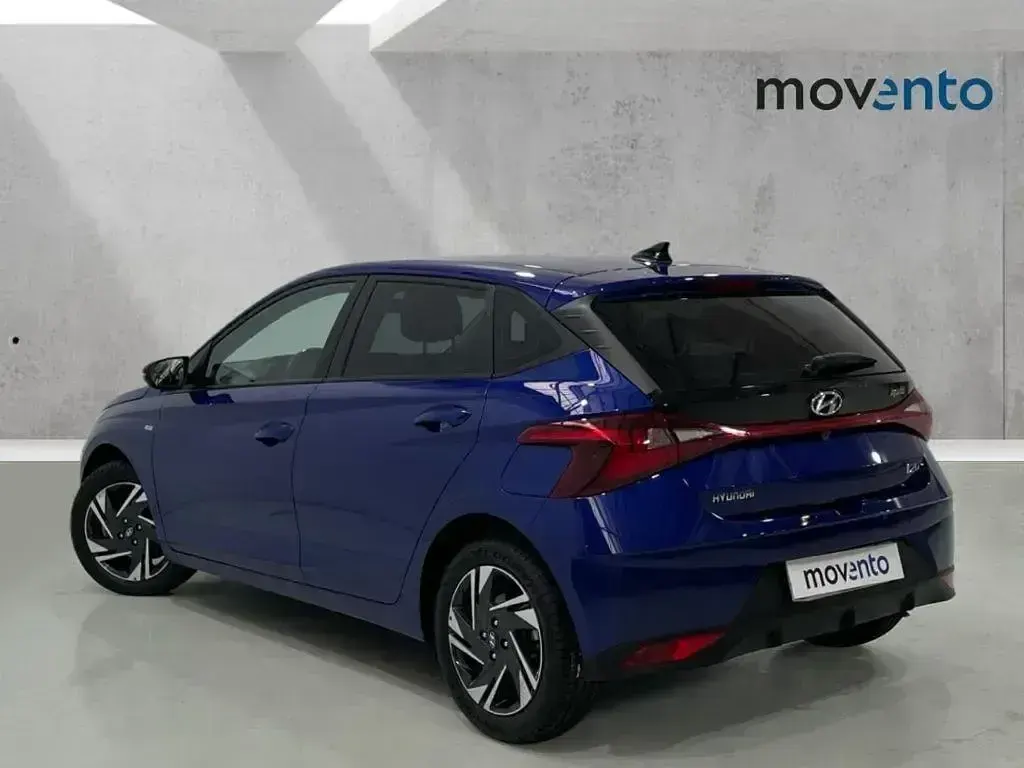 Usado Hyundai i20 100 CV (73 kW) 2021 Azul Utilitario