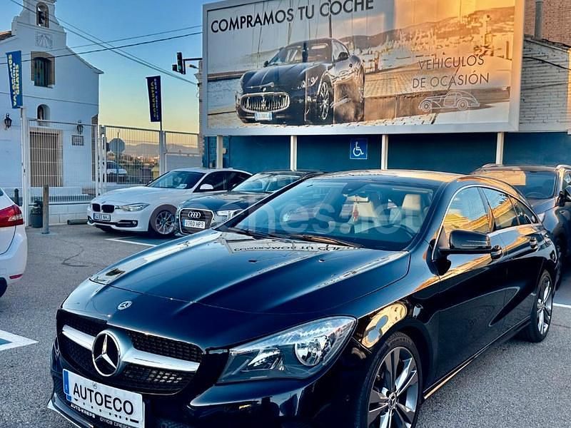 Negro Usado 2017 Mercedes CLA200 Shooting Brake Familiar | 14.990 € (Buen precio) - Imagen 1/4