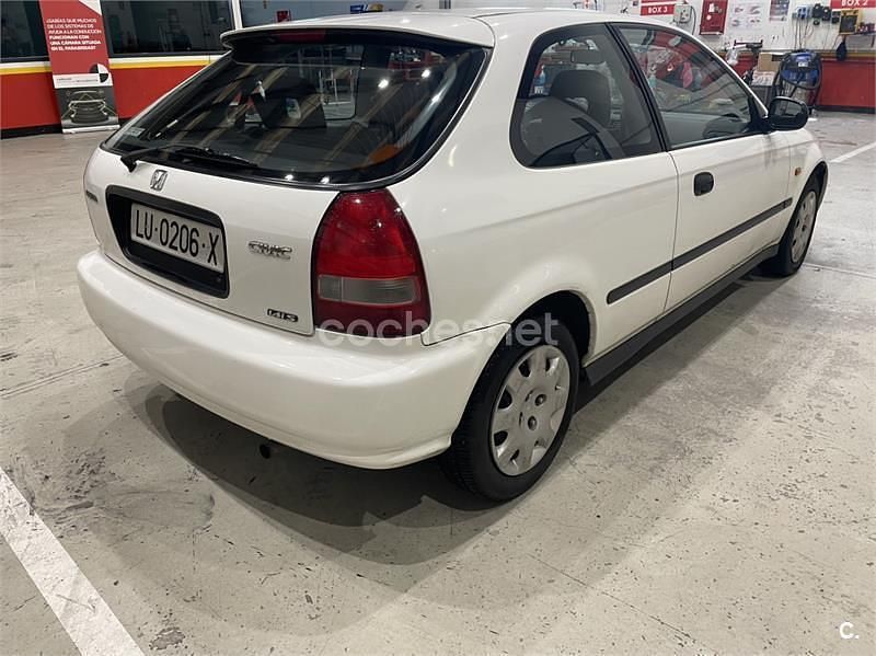 Usado Honda Civic S 90 CV (66 kW) 2000 Blanco Berlina