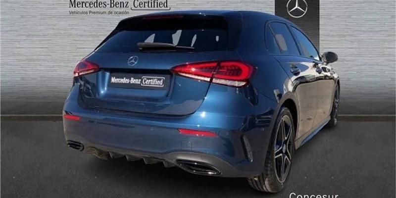 Usado Mercedes A200 150 CV (110 kW) 2022 Azul Berlina