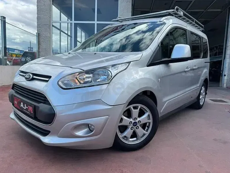 Usado Ford Tourneo Connect Titanium 120 CV (88 kW) 2016 Gris Monovolumen