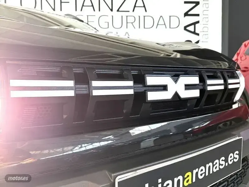 Usado Dacia Duster Extreme 130 CV (95 kW) 2025 Negro SUV