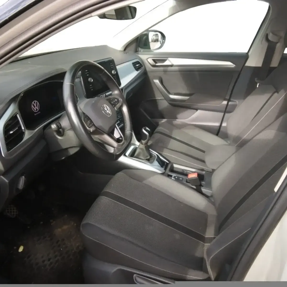 Usado VW T-Roc Life 115 CV (84 kW) 2024 Beige SUV