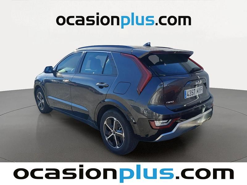 Usado Kia Niro 141 CV (103 kW) 2025 Gris SUV