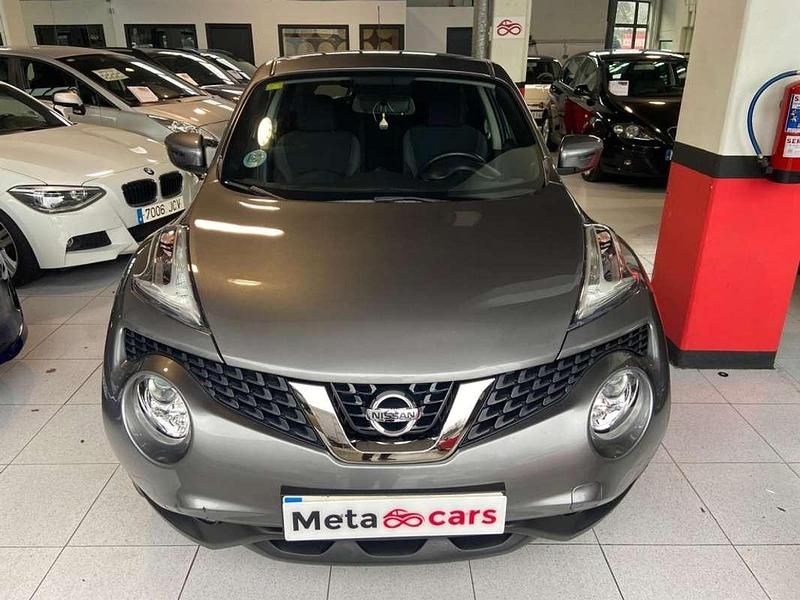 Usado Nissan Juke Acenta 110 CV (80 kW) 2018 Gris / plata SUV