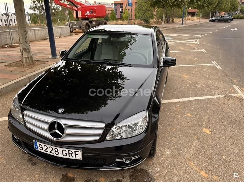 Negro Usado 2009 Mercedes C180 Classic Berlina | 11.700 € (Precio justo) - Imagen 1/4