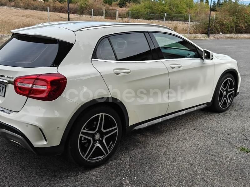Usado Mercedes GLA200 AMG line 136 CV (100 kW) 2015 Blanco SUV