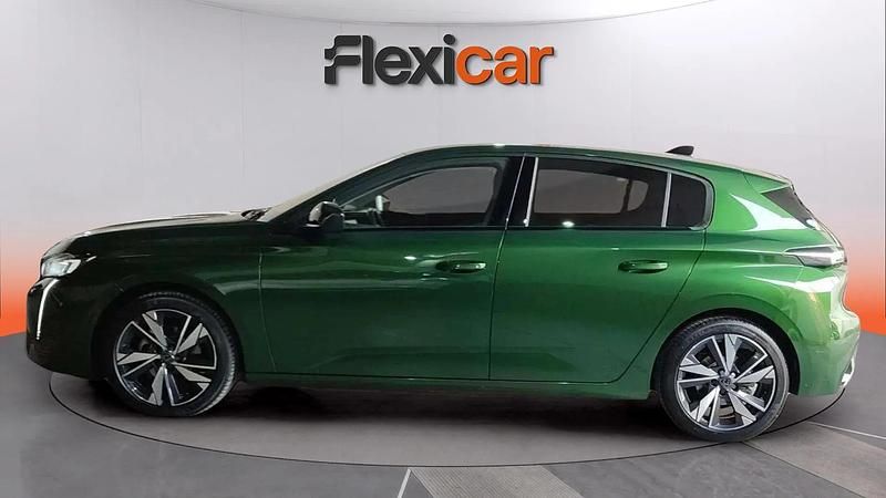 Usado Peugeot 308 Allure 131 HP (96 kW) 2023 Verde Citadino