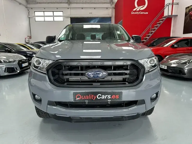 Usado Ford Ranger Limited 213 CV (156 kW) 2022 Gris / plata Pickup/Camioneta