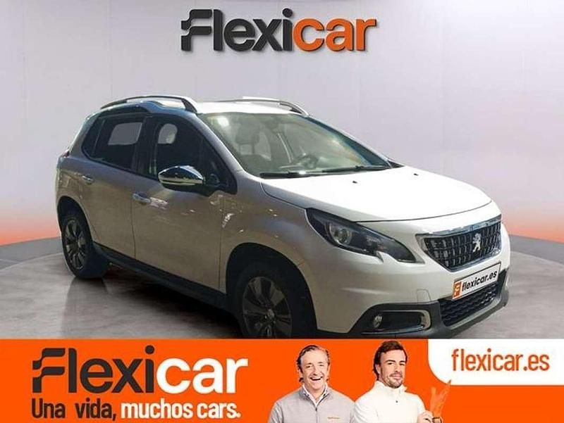 Usado Peugeot 2008 Style 100 CV (73 kW) 2018 Blanco SUV