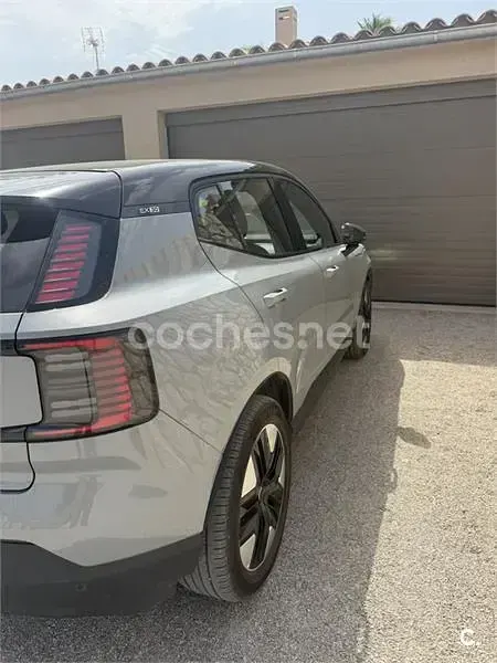 Usado Volvo EX30 Plus 200 kW (272 CV) 2024 Eléctrico SUV