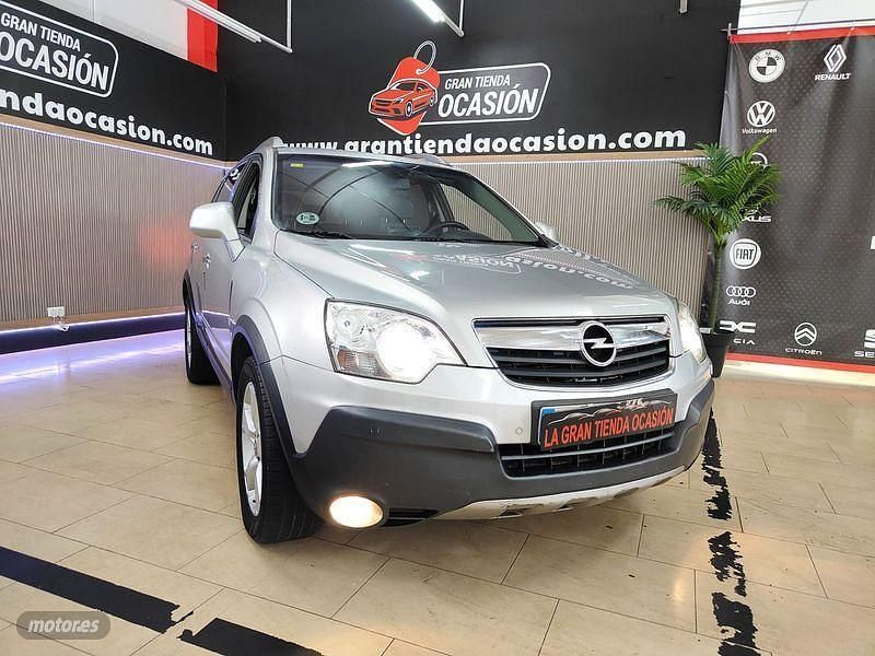 Usado Opel Antara Cosmo 150 CV (110 kW) 2007 Plateado SUV