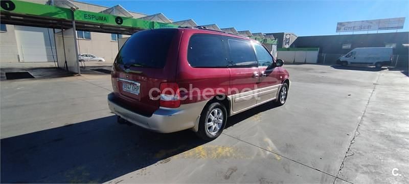 Usado Kia Carnival EX 144 CV (105 kW) 2007 Granate Monovolumen