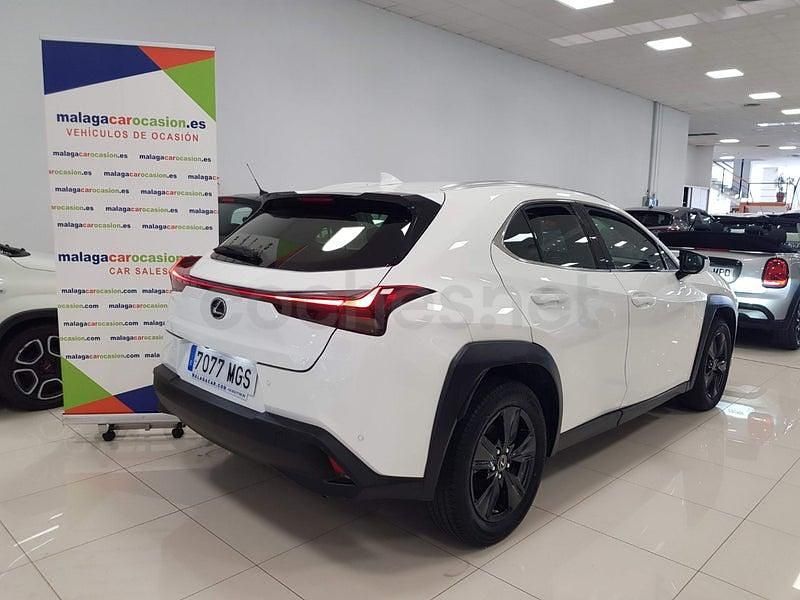 Usado Lexus UX Business Edition 184 CV (135 kW) 2023 Blanco SUV