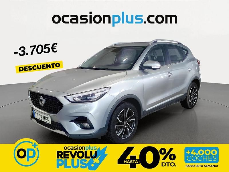 Usado MG ZS Luxury 111 CV (81 kW) 2023 Gris SUV