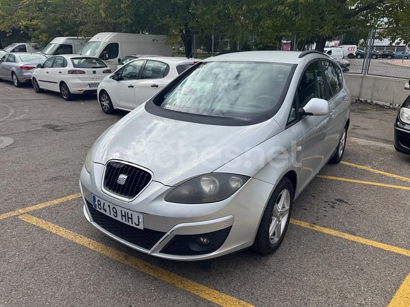 Gris / plata Usado 2010 Seat Altea XL Reference Monovolumen | 5900 € (Un poco caro) - Imagen 1/4