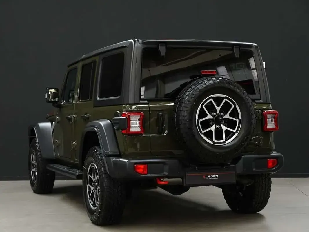 Usado Jeep Wrangler Unlimited Rubicon 268 CV (197 kW) 2024 Verde SUV