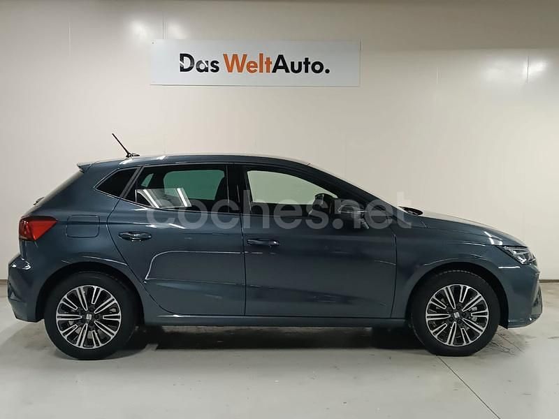 Nuevo Seat Ibiza Style 115 CV (84 kW) 2025 Gris / plata Berlina
