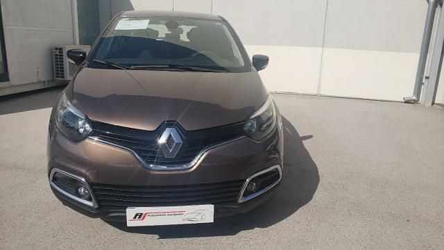 Usado Renault Captur 90 CV (66 kW) 2015 Marrã³n SUV