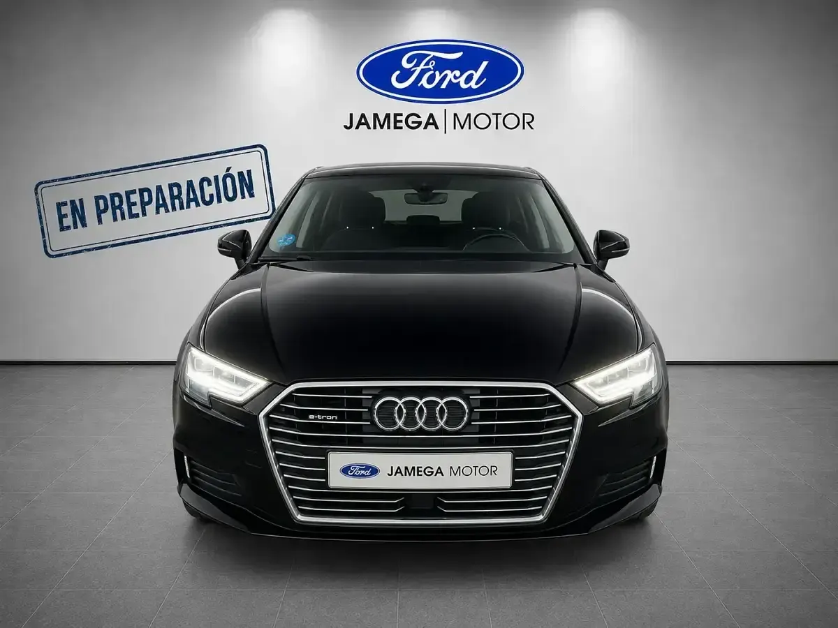 Usado Audi A3 Sportback e-tron Premium 204 CV (150 kW) 2020 Negro Utilitario