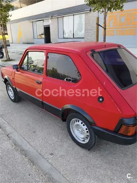Usado Seat Marbella 40 CV (29 kW) 1987 Rojo Utilitario