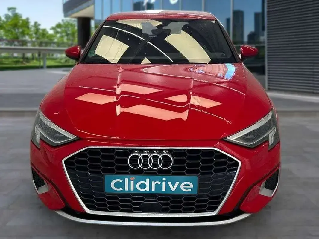 Usado Audi A3 Sportback Premium 150 CV (110 kW) 2022 Rojo Utilitario