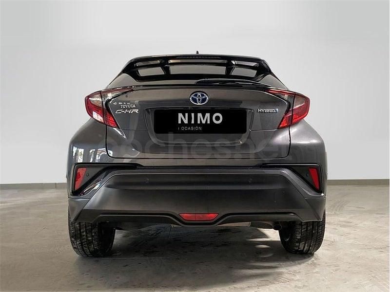 Usado Toyota C-HR Advance 122 CV (89 kW) 2021 Gris / plata SUV