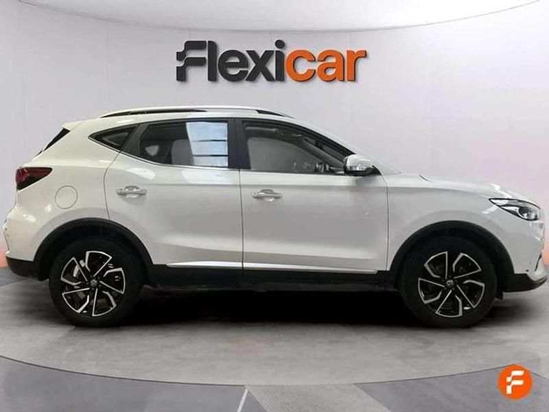 Usado MG ZS Luxury 111 CV (81 kW) 2023 Blanco SUV