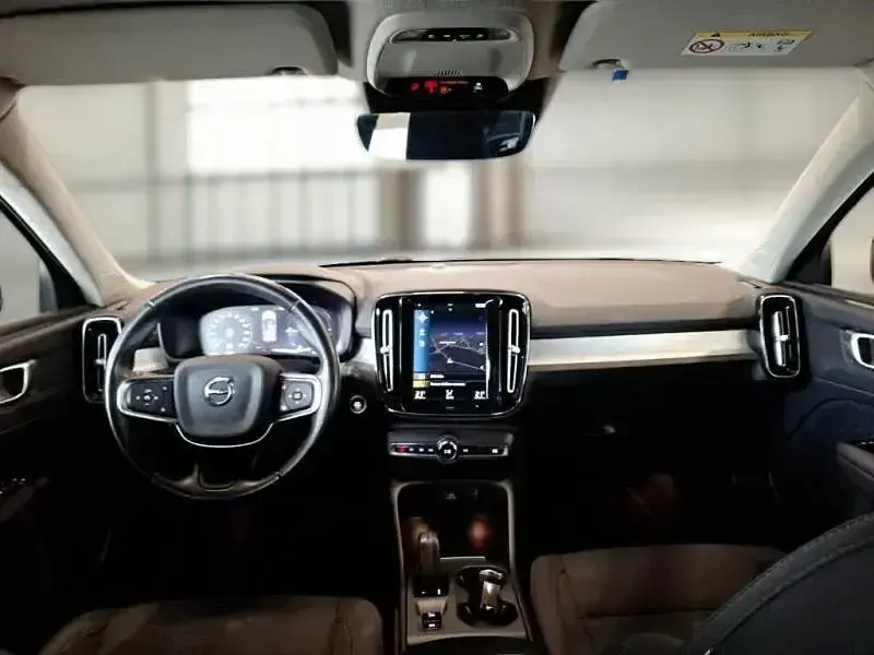 Usado Volvo XC40 Ultimate 262 CV (192 kW) 2021 Negro SUV