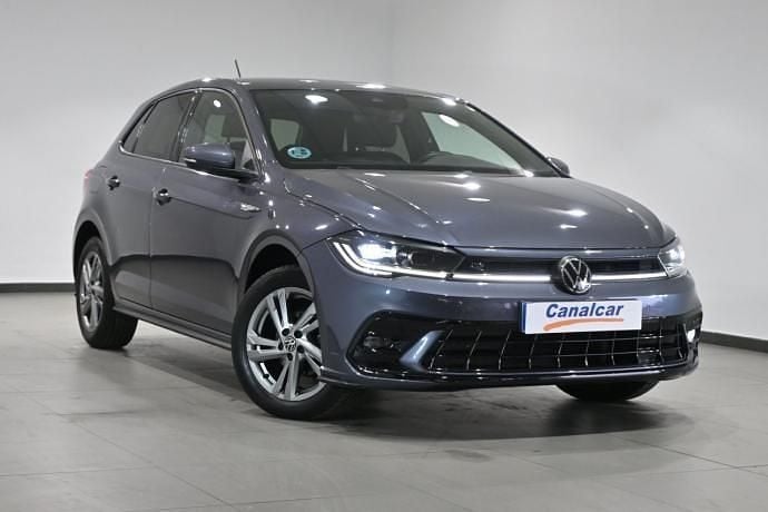 Usado VW Polo R-line 95 CV (69 kW) 2022 Gris Utilitario