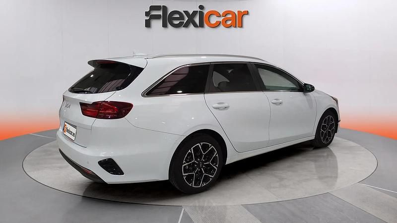 Usado Kia Ceed Style 100 CV (73 kW) 2025 Blanco Utilitario