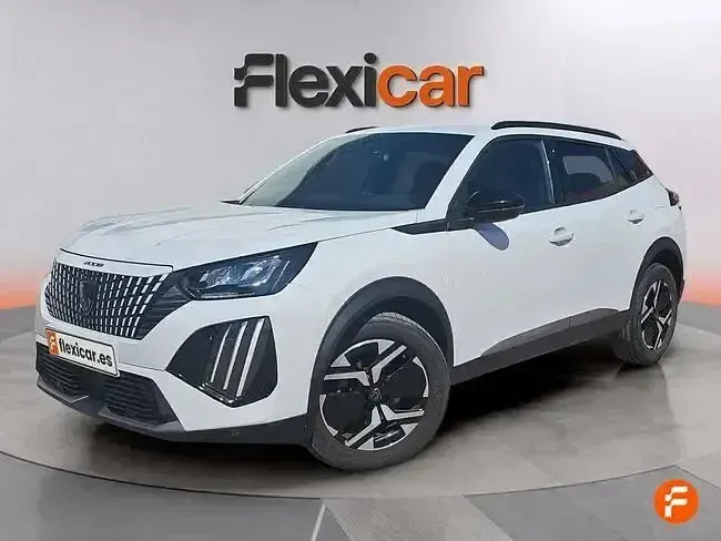Usado Peugeot 2008 Allure 100 CV (73 kW) 2023 Blanco SUV