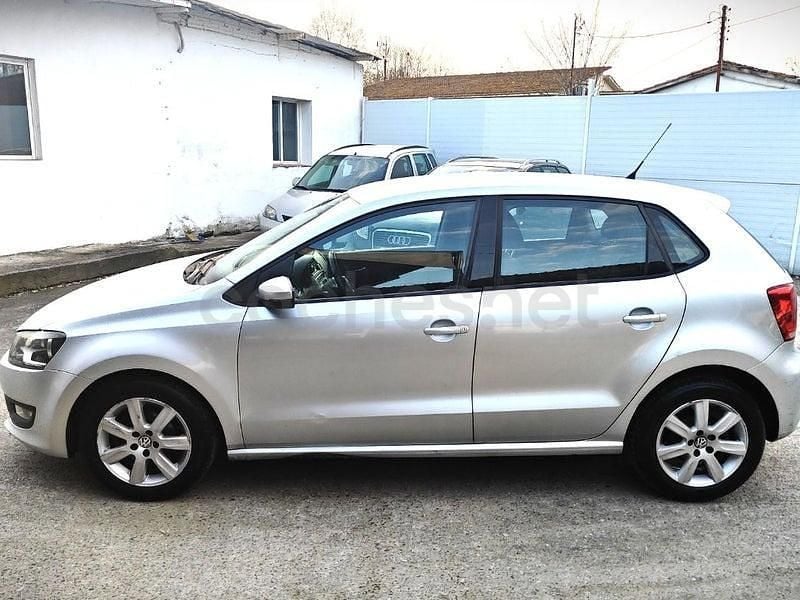 Usado VW Polo Advance 90 CV (66 kW) 2009 Gris Utilitario