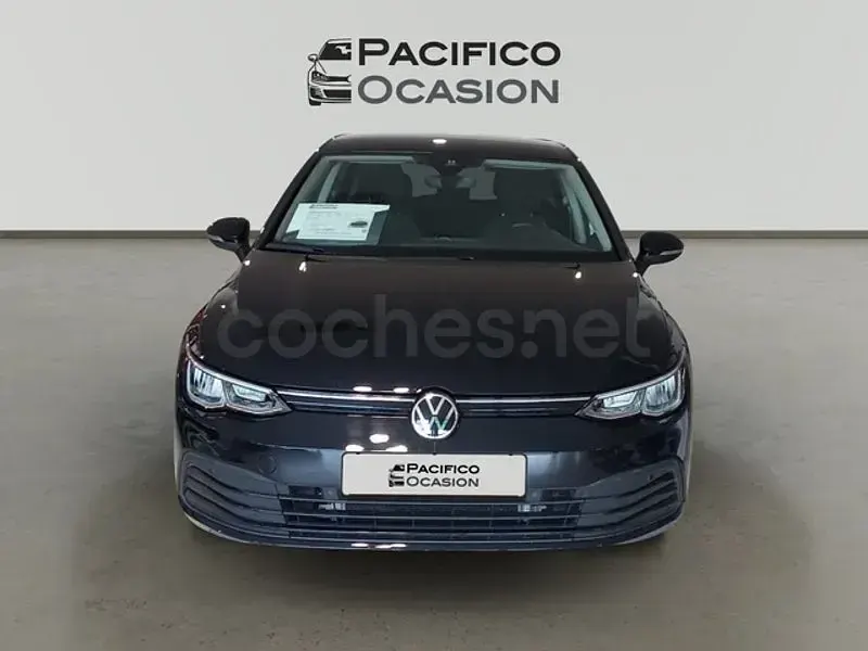 Usado VW Golf VIII Life 110 CV (80 kW) 2022 Negro Berlina