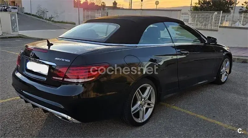 Usado Mercedes E220 170 CV (125 kW) 2013 Negro Descapotable