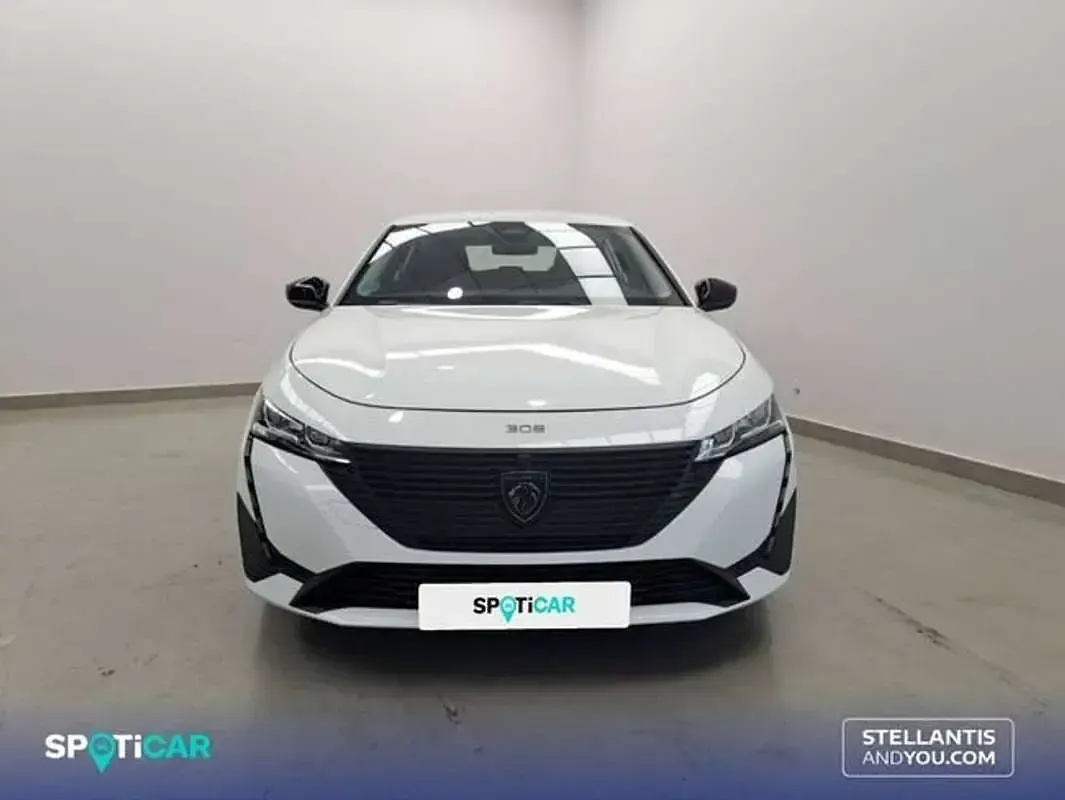 Usado Peugeot 308 Active 131 CV (96 kW) 2022 Blanco Utilitario