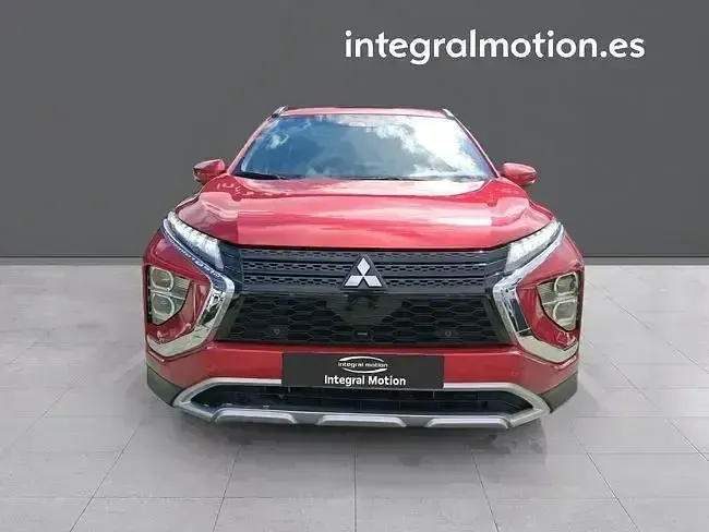 Usado Mitsubishi Eclipse Cross 187 CV (137 kW) 2025 Rojo SUV